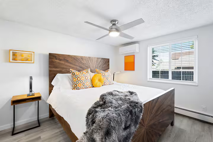 A cozy boutique stay in Englewood with thoughtfully designed accommodations near Denver, local dining, and major hospitals.